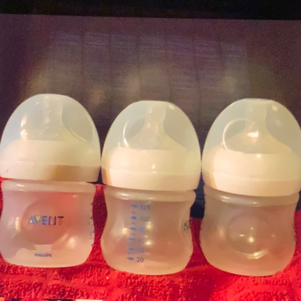 Avent Natural 4 oz 0 mo+ Bottles (3) New NO Box